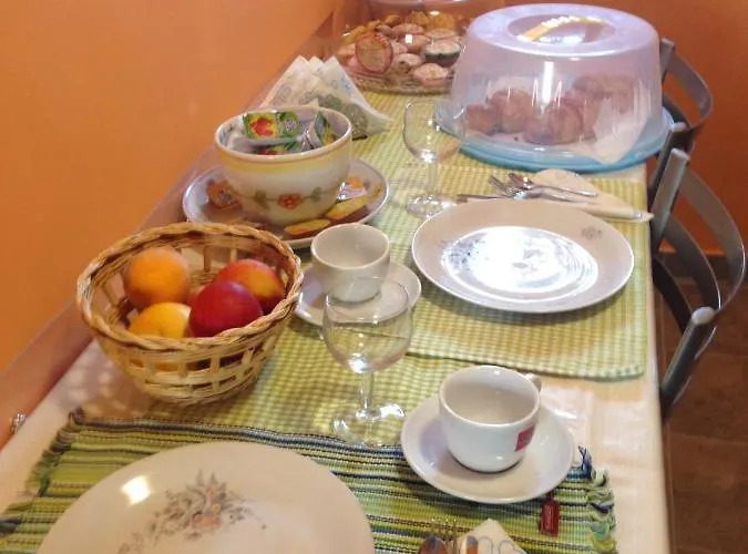 Le Stanzedi Karola&luigia Alojamento de Acomodação e Pequeno-almoço Spezzano Piccolo